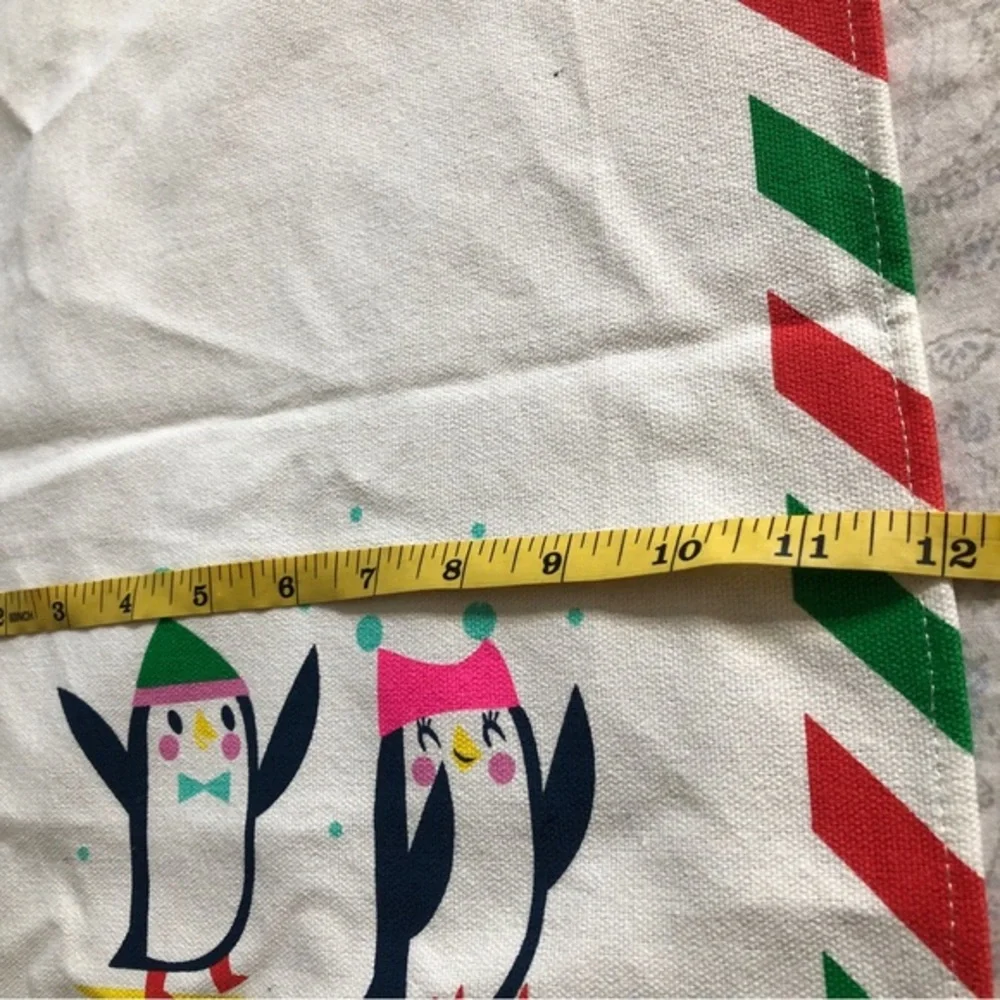 Christmas Holiday Penguins Snowflakes Canvas table runners set of 2‎